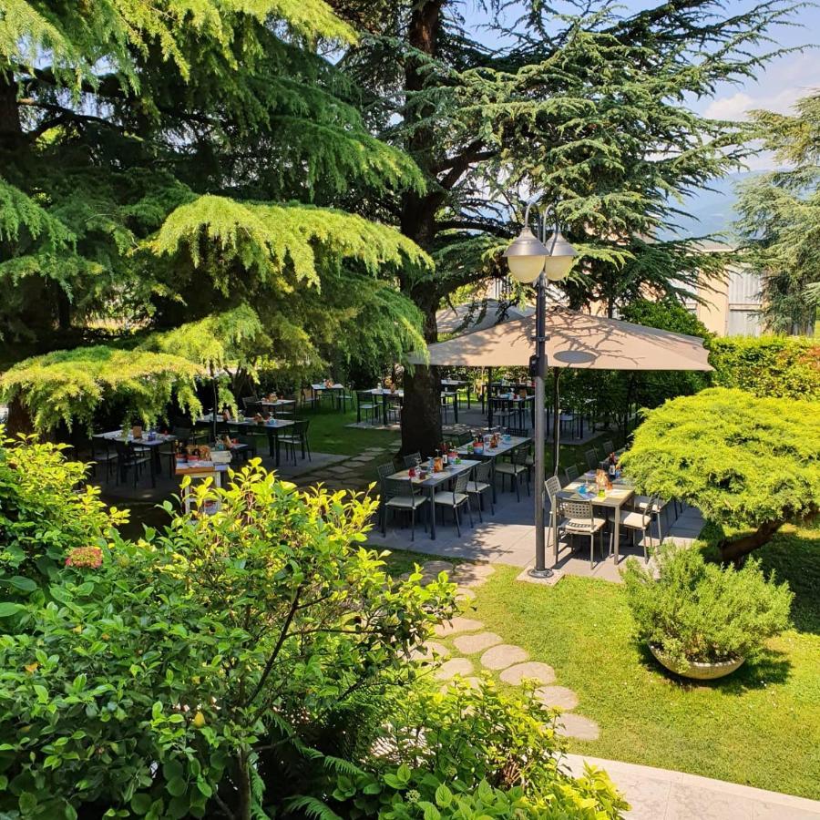 Hotel Ristorante Al Giardinetto Colle Umberto  Exterior foto
